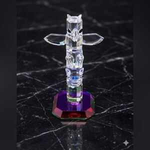 Crystal World Small Totem Pole Figurine
